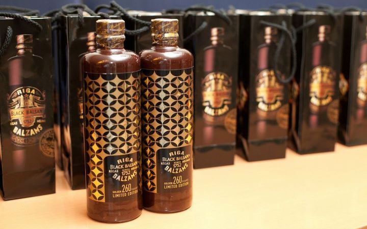 Uzsāk Rīgas Melnā balzama jubilejas partijas ražošanu