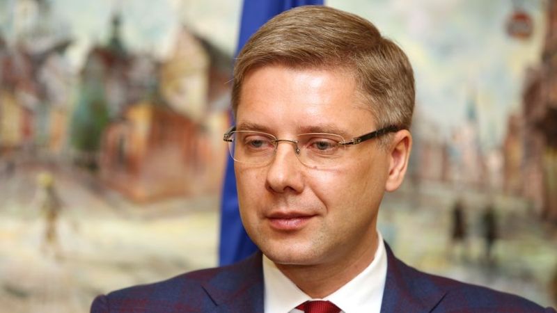 Ušakovs apstrīdējis Pūces lēmumu par atstādināšanu no Rīgas domes priekšsēdētāja amata