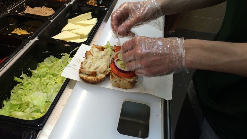 Subway plāno slēgt restorānus Igaunijā