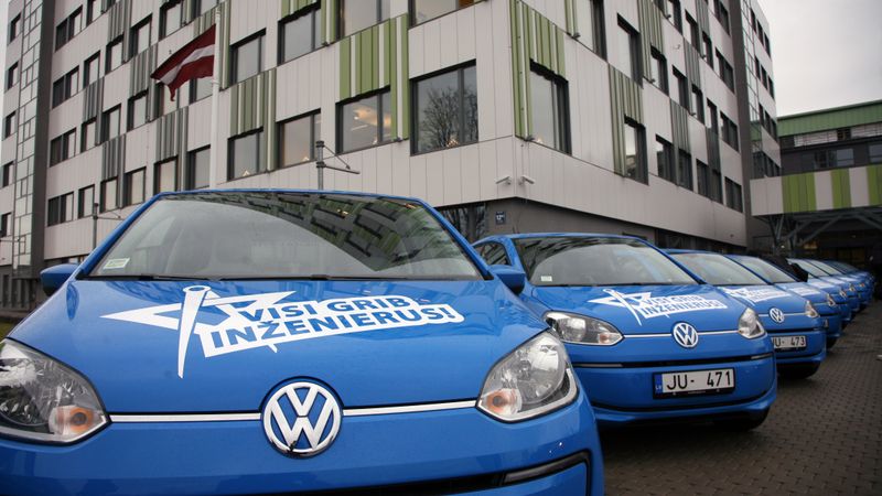 RTU iegādājusies 12 elektroautomobiļus