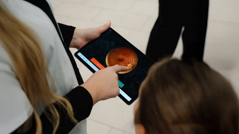 Optikas salonu tīkls Metropole modernizācijā investē divus miljonus eiro