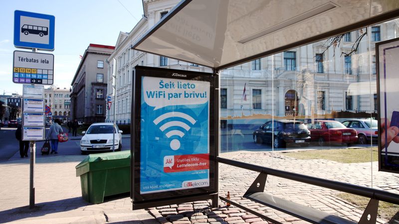 Septiņās pieturvietās Rīgā pieejams bezmaksas WiFi