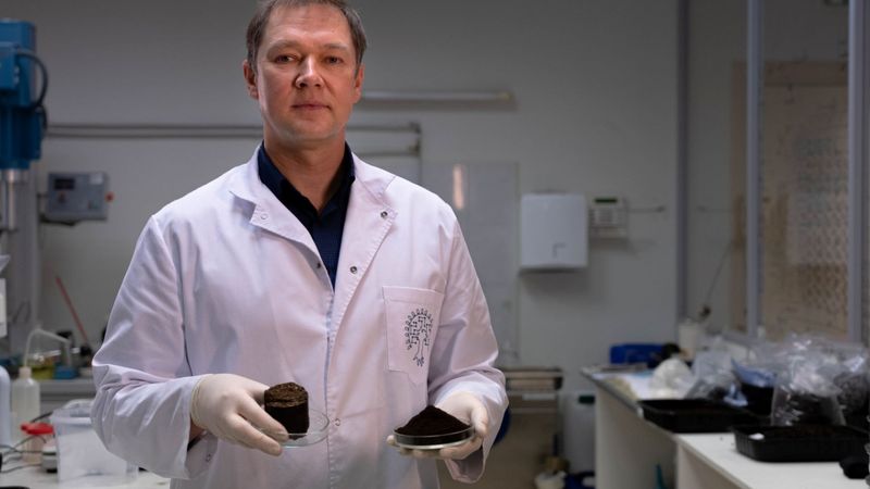 Kafijas biezumus pārvērš granulās notekūdeņu attīrīšanai