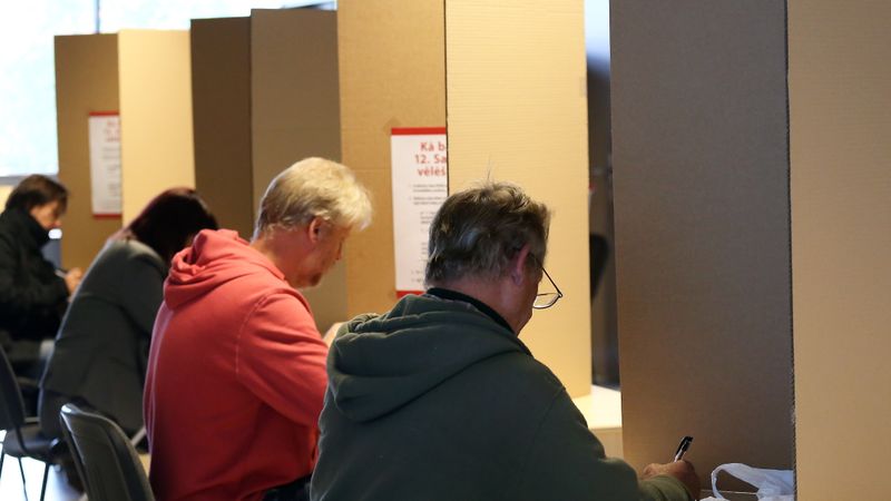 Saskaitītas gandrīz visas balsis: 12.Saeimas vēlēšanās uzvar Saskaņa