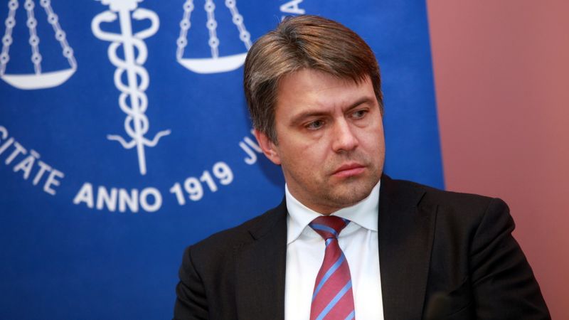 Tiesībsargs uzskata, ka premjeram būtu jādemisionē