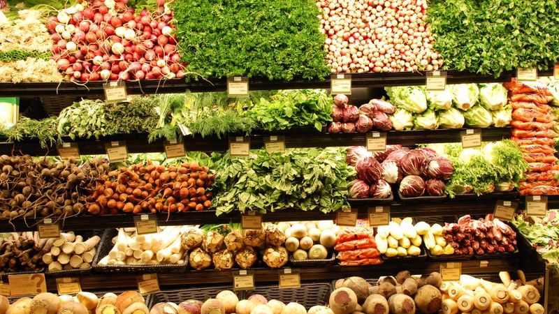 Papildināta - Krievija aizliegs pārtikas produktu importu no ASV un Eiropas