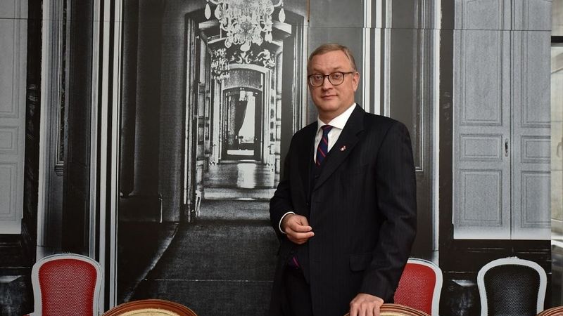 No inflācijas glābjas ar mazākiem nodokļiem un lielākām algām