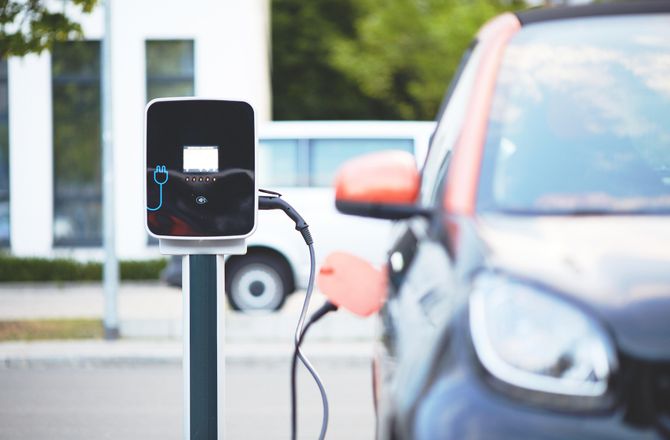 Elektroauto tirgus pēc pauzes atkal uzrāda izaugsmi