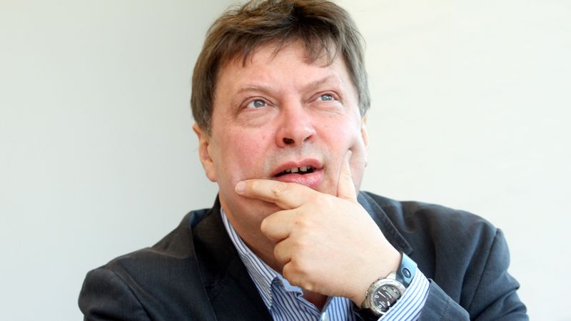 Osmanis nodibinājis jaunu uzņēmumu nelielu partiju elektronikas ražošanai