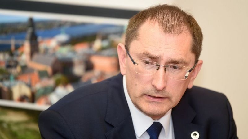 Papildināta - Lems par aizliegumu Krievijas kuģiem ienākt Latvijas ostās