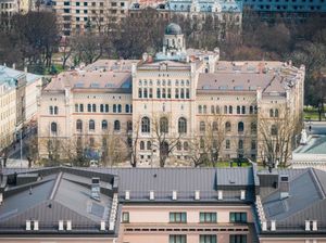 Par 4,8 miljoniem eiro atjaunos Latvijas Universitātes galveno ēku