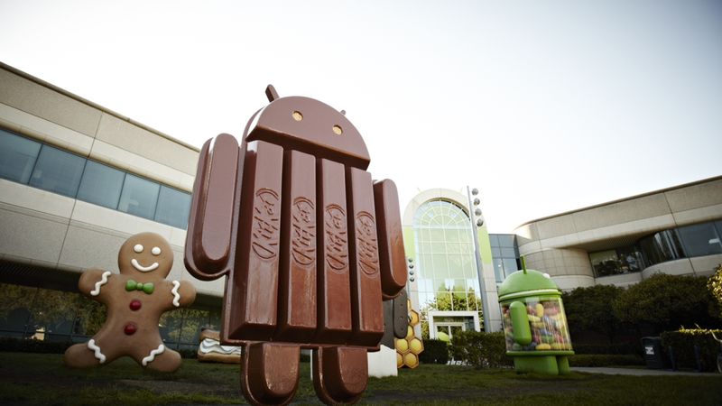 Google jaunāko Android versiju nodēvējusi par KitKat