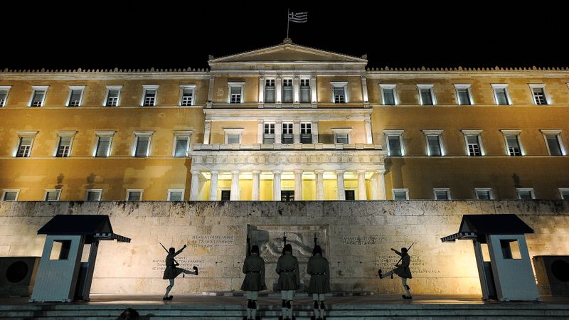 Grieķijā «nekas nav izdarīts»; vajadzēs vēl vienu parādu norakstīšanu