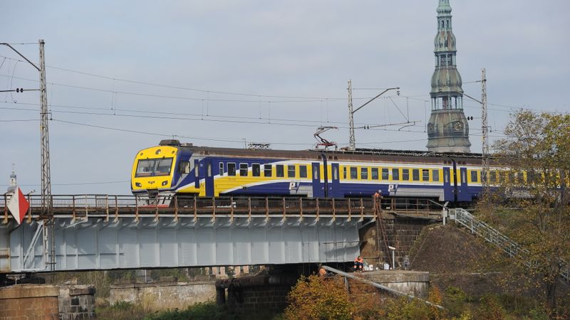 Kāda skaidrība par jaunajiem vilcieniem varētu būt īsi pirms Ziemassvētkiem