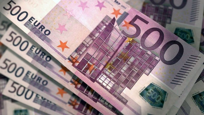 Parādnieku interese par 500 eiro izmaksu ir milzīga