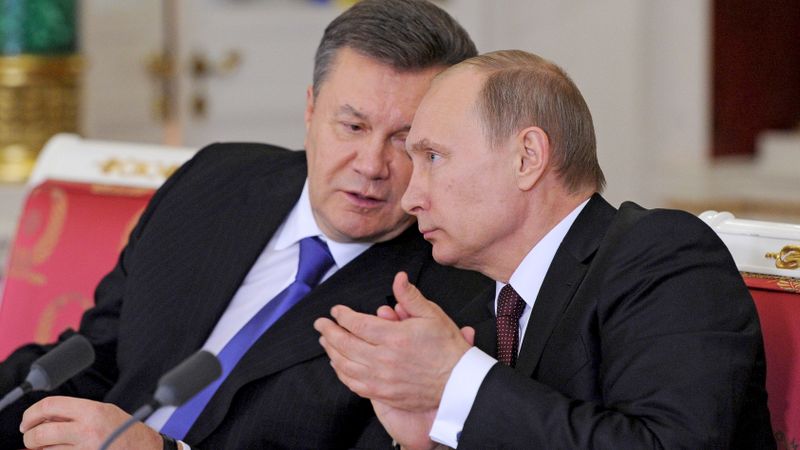 Janukovičs oficiāli lūdz Putinu ievest Ukrainas teritorijā karaspēku
