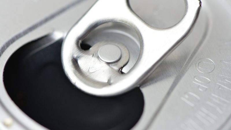 Ukraina aicina boikotēt Coca-Cola, kas turpina darbu Krievijā