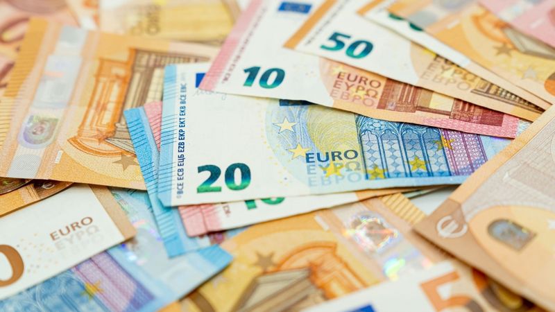 Ministrijas prioritārajiem pasākumiem papildus vēlas teju divus miljardus