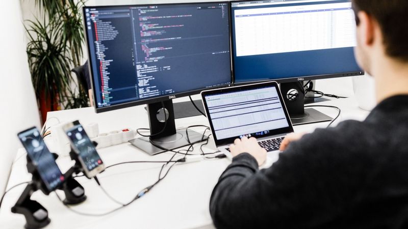 Noskaidros labāko programmatūras testētāju