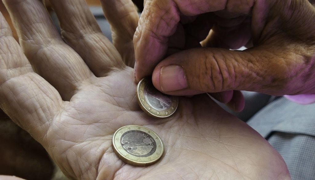 Nabadzīgāko valstu parādsaistības pērn sasniegušas rekordaugstu līmeni