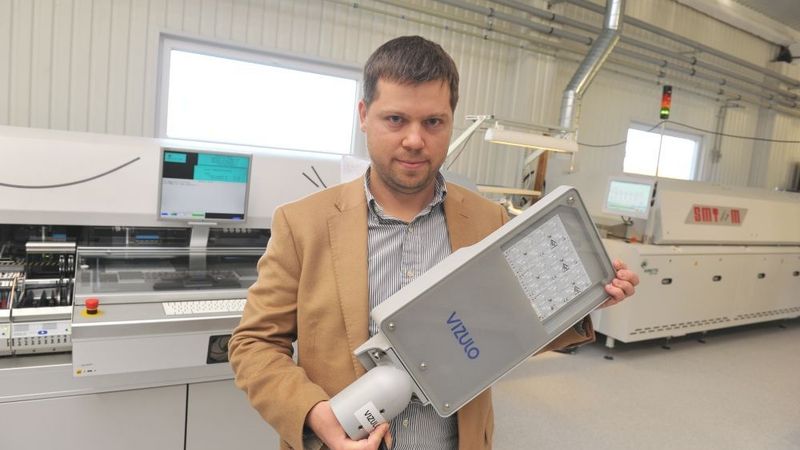 Latvijā ražotos gaismekļus uzstādīs slēpošanas kūrortā Kurševelā