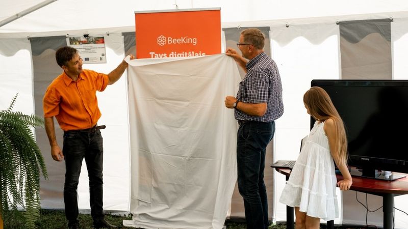 Latvijā tapis digitālais rīks biškopju darba uzlabošanai