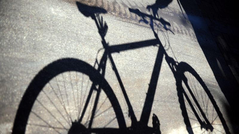 Rīgas ielās kursēs Cieņas velopatruļas, kas fiksēs agresīvos riteņbraucējus