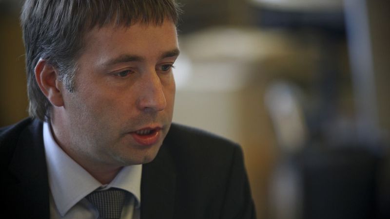 Augulis: airBaltic pienācis laiks piekāpties