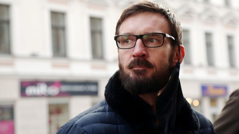 No amata atstādina Rīgas domes Satiksmes departamenta direktoru Reinbahu