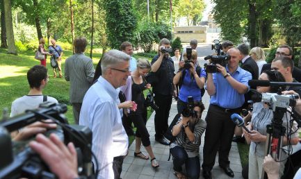 Bijušais Valsts prezidents dibinās Zatlera Reformu partiju