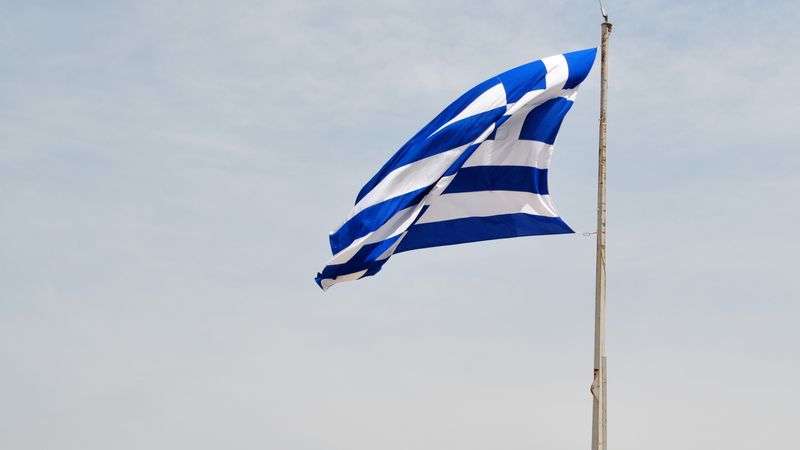 Grieķija saniknota par Moody's lēmumu atkal samazināt tās reitingu