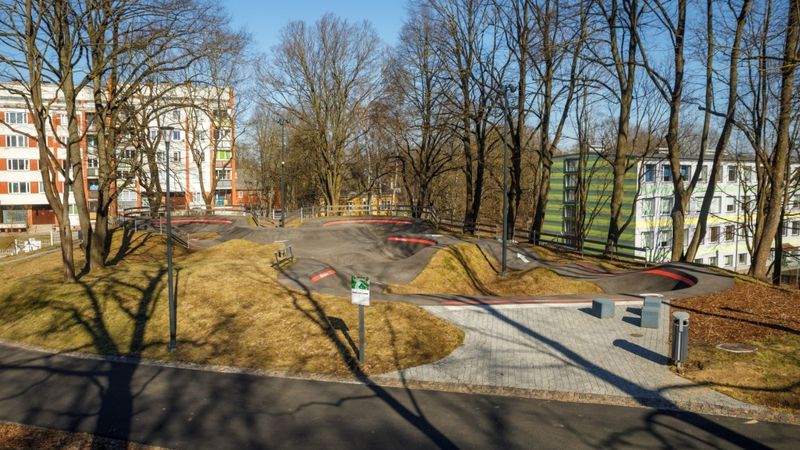 FOTO: Atklās atjaunoto Aldara parka daļu