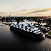 Rīgā piestājusi ekskluzīva ekspedīciju kruīza jahta