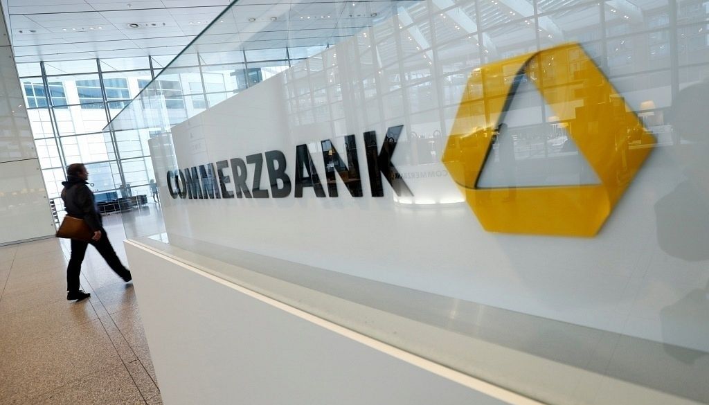 UniCredit kluvusi par Vācijas Commerzbank lielāko īpašnieci