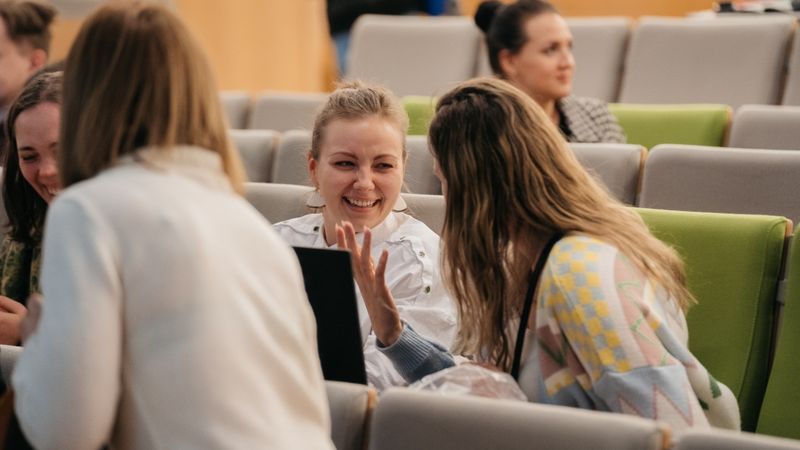Riga TechGirls sniegs iespēju 100 sievietēm apgūt programmēšanu