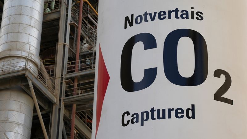 Sāk uztvert CO2