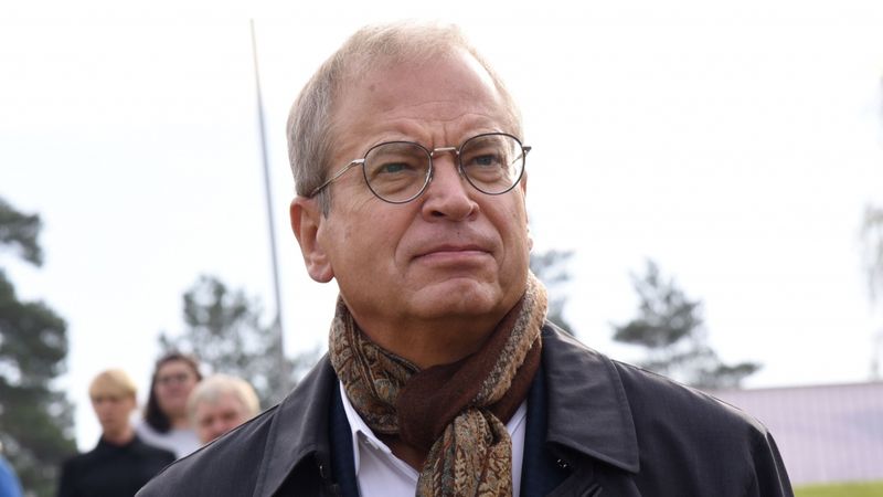 Ameriks atkāpjas no Rīgas vicemēra amata