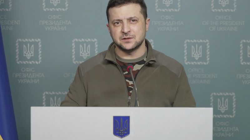 Zelenskis: Krievija katru centu pārvērš lodēs un šāviņos, kas lido uz citām valstīm