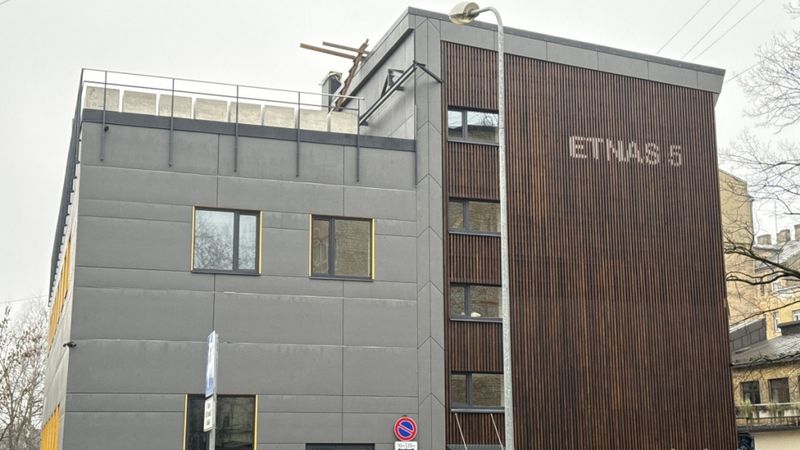 Ieguldot 1,1 miljonu eiro, Rīgā vēsturiska ēka pārtapusi jaunā projektā
