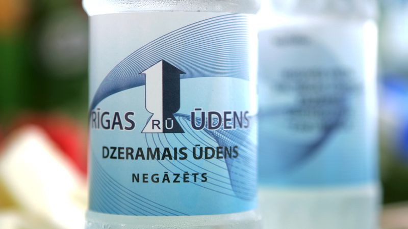 Rīgas pašvaldības ražotais dzeramais ūdens Aqua Riga drīz startēs tirdzniecībā
