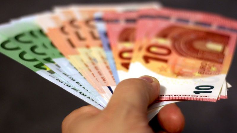 Ieviesīs palīdzības pabalstu bērnu pieskatīšanai Covid-19 laikā
