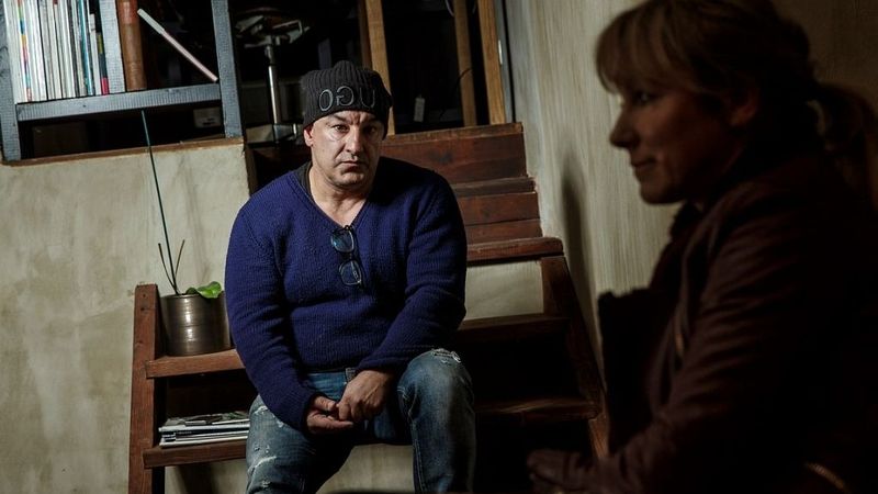 Goldingen Room saimniekiem nodedzināti četri auto