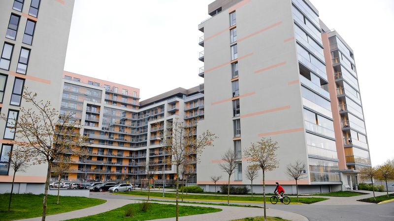 Mājokļu celtniecībā izaugsme, tomēr Rīgā uzbūvē divreiz mazāk nekā Viļņā un Tallinā