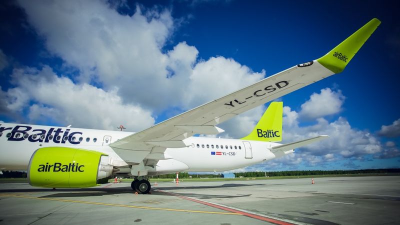 airBaltic saņem ceturto CS300 lidmašīnu