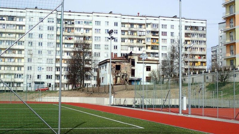 Apstiprināti lēmumi par trīs Rīgas graustu sakārtošanu
