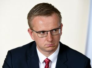 Atkritumus no ugunsgrēka skartās teritorijas Jūrmalā izvedīs Clean R