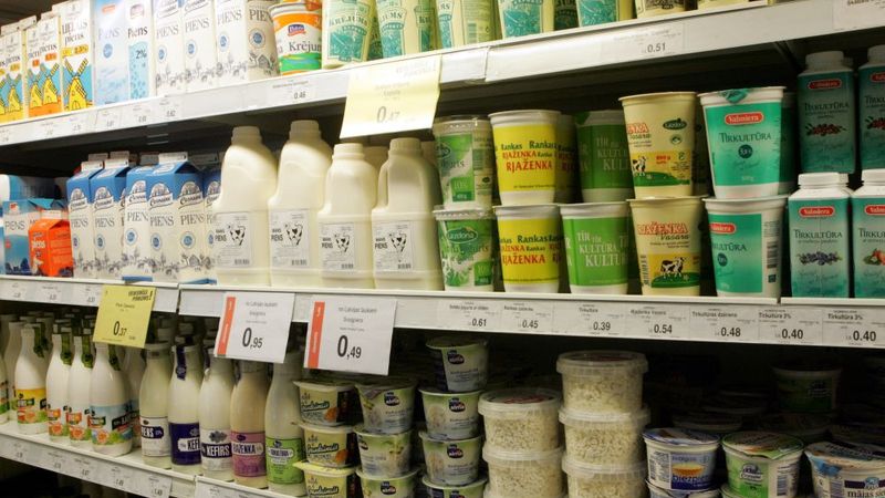 Food Union vietējo zemnieku atbalstam līdz 30% samazinās piena produkcijas cenu