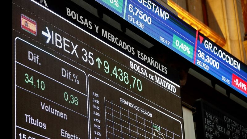 Biržu indeksi pārsvarā pieaug, pievēršot maz uzmanības tirdzniecības karam