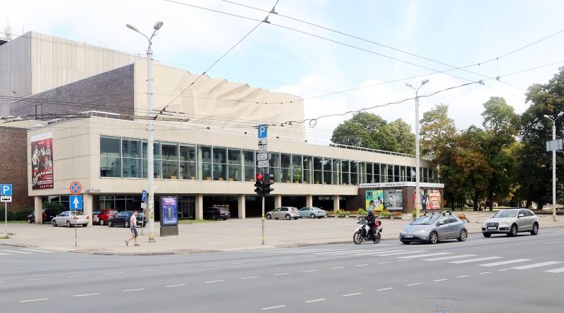 Uzsāk Dailes teātra fasādes atjaunošanu un ēkas siltināšanu
