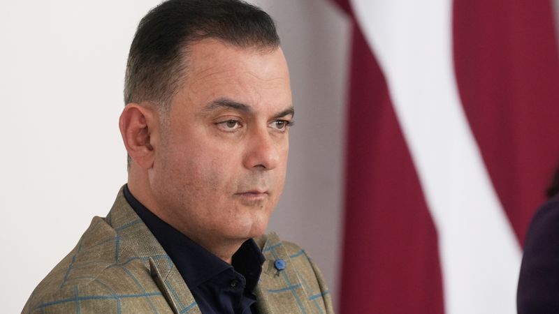 Pieļauj slimības lapu izrakstīšanas kritēriju pārskatīšanu